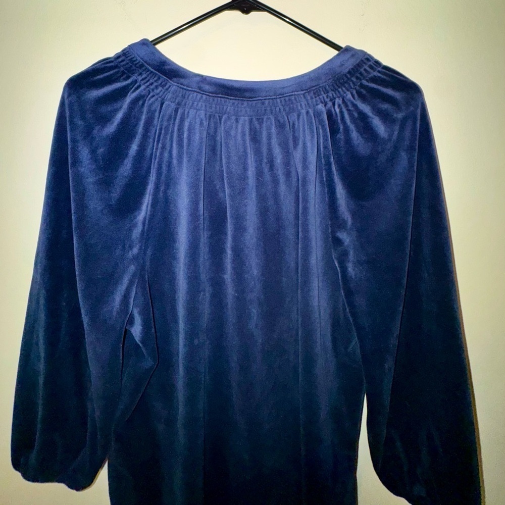 NWOT Crown & Ivy Midnight Blue Blouse - Picture 9 of 10